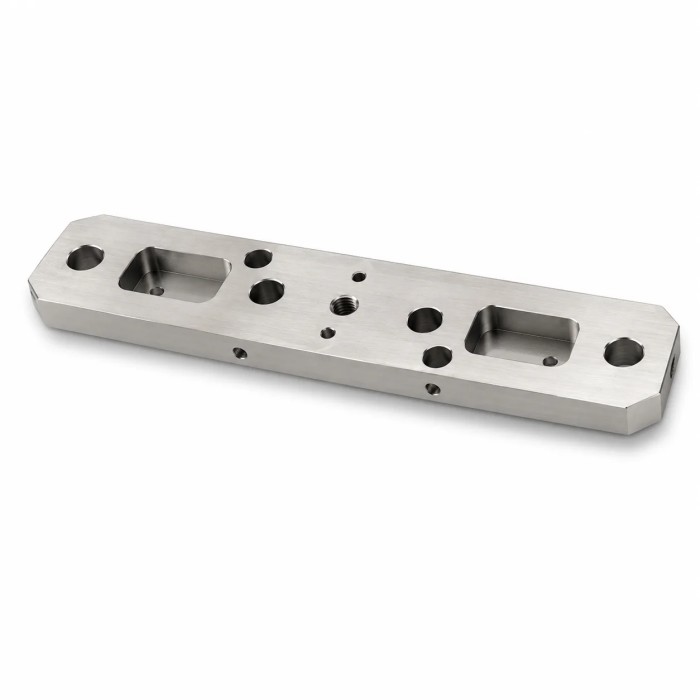 CNC Machined Mounting Plate